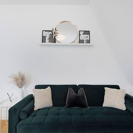 בישופס סטורטפורד Roomy One Bed Loft Apartment מראה חיצוני תמונה